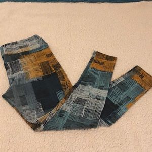 Lularoe tall and curvy leggings